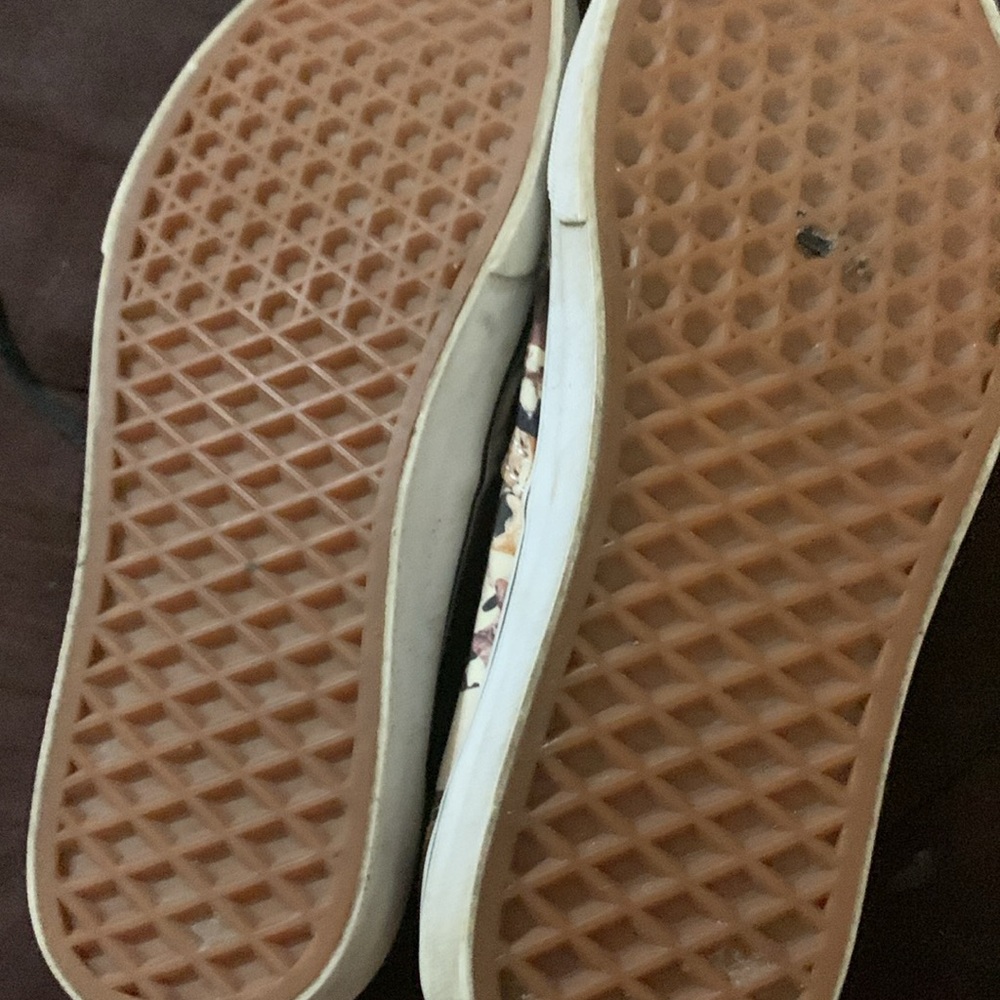 Vans - Picture 4 of 6